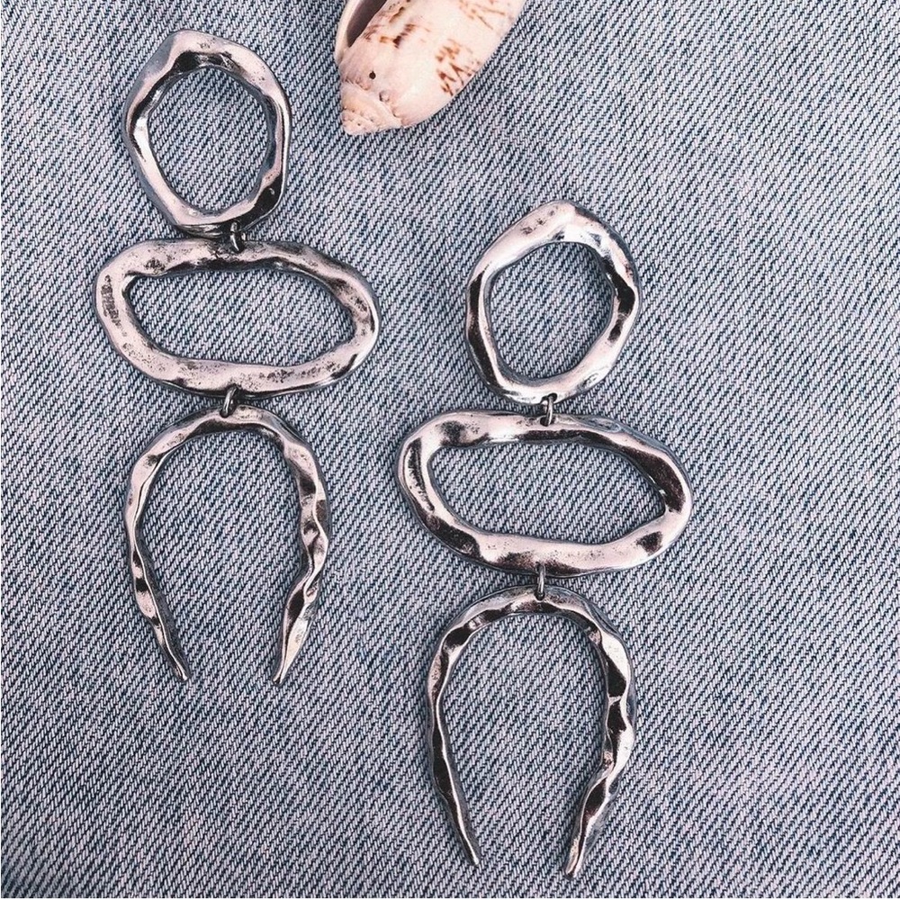 The2Bandits - Southwestern Style Chandelier Earrings